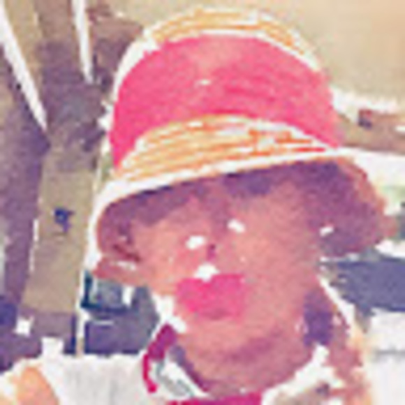 Meet your Posher, Chloe - Picture 1 of 1